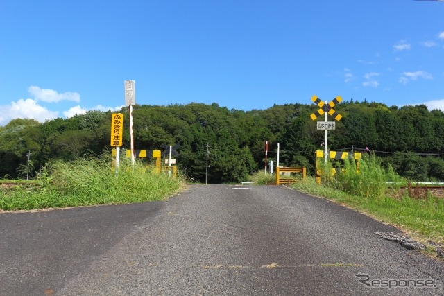 危険度が高い第4種踏切道の例。