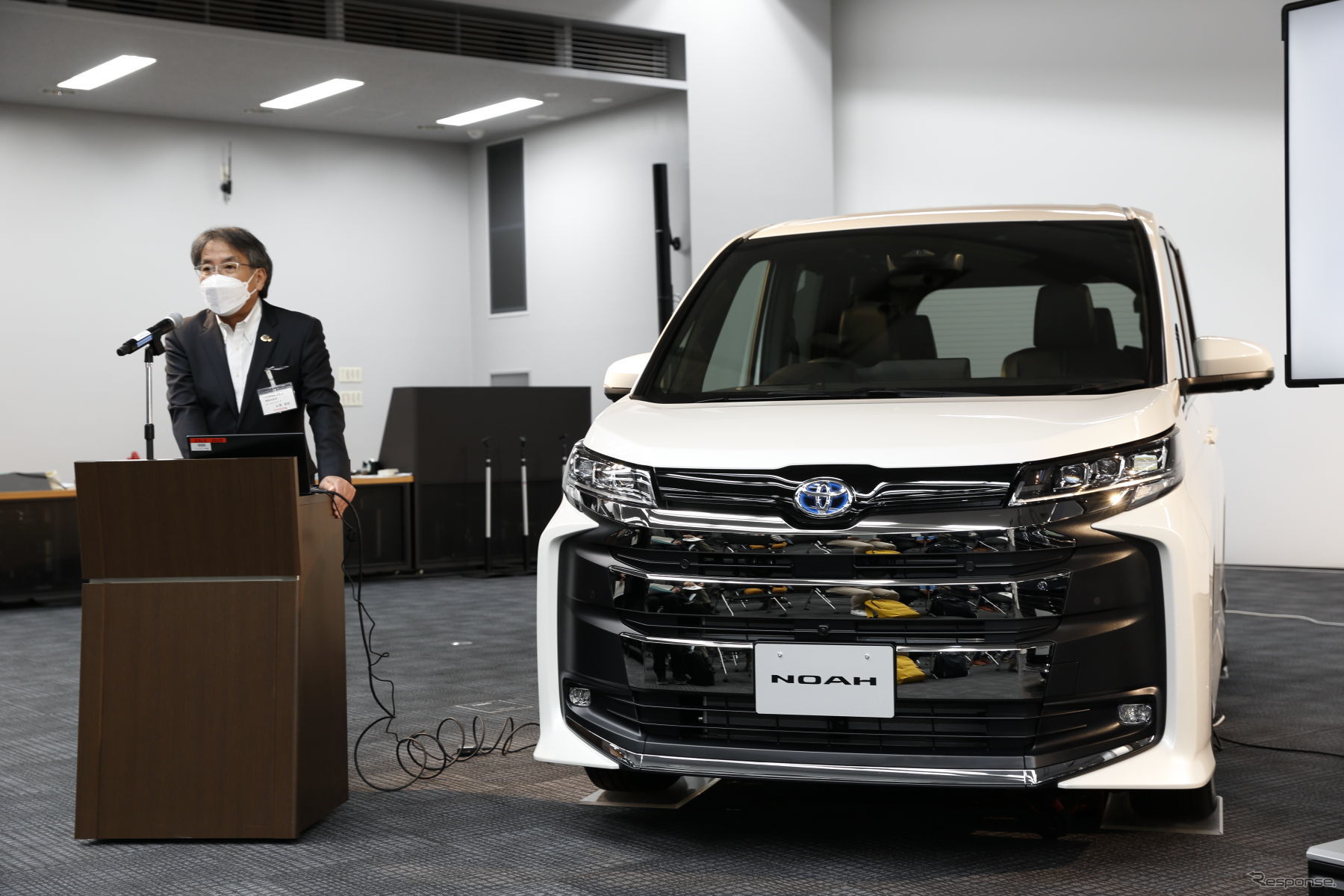 トヨタ ノア 新型とチーフエンジニアのトヨタ車体・水澗英紀氏