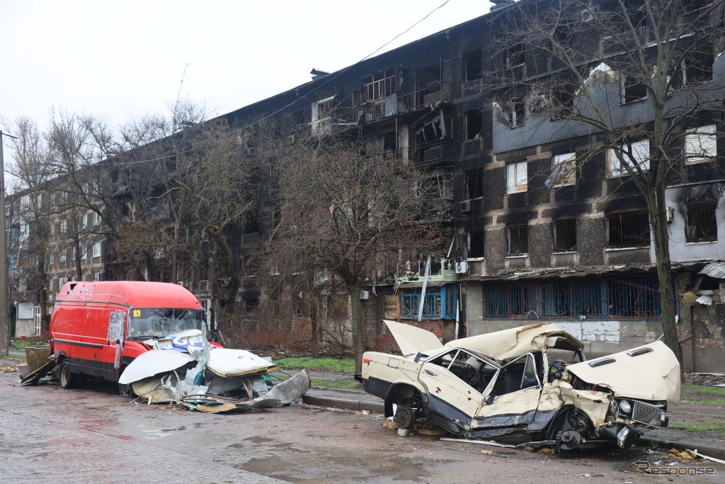 ロシア軍と親ロシア派に掌握されたウクライナ、マリウポリ市