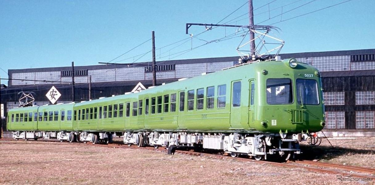 落成からまもない頃の東急5000系。当初は3両編成で運用された。1957年6月。