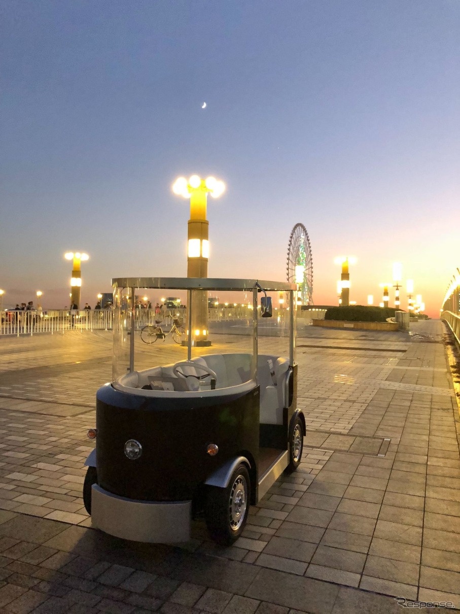 道具としての小さな車に「仕込む」未来