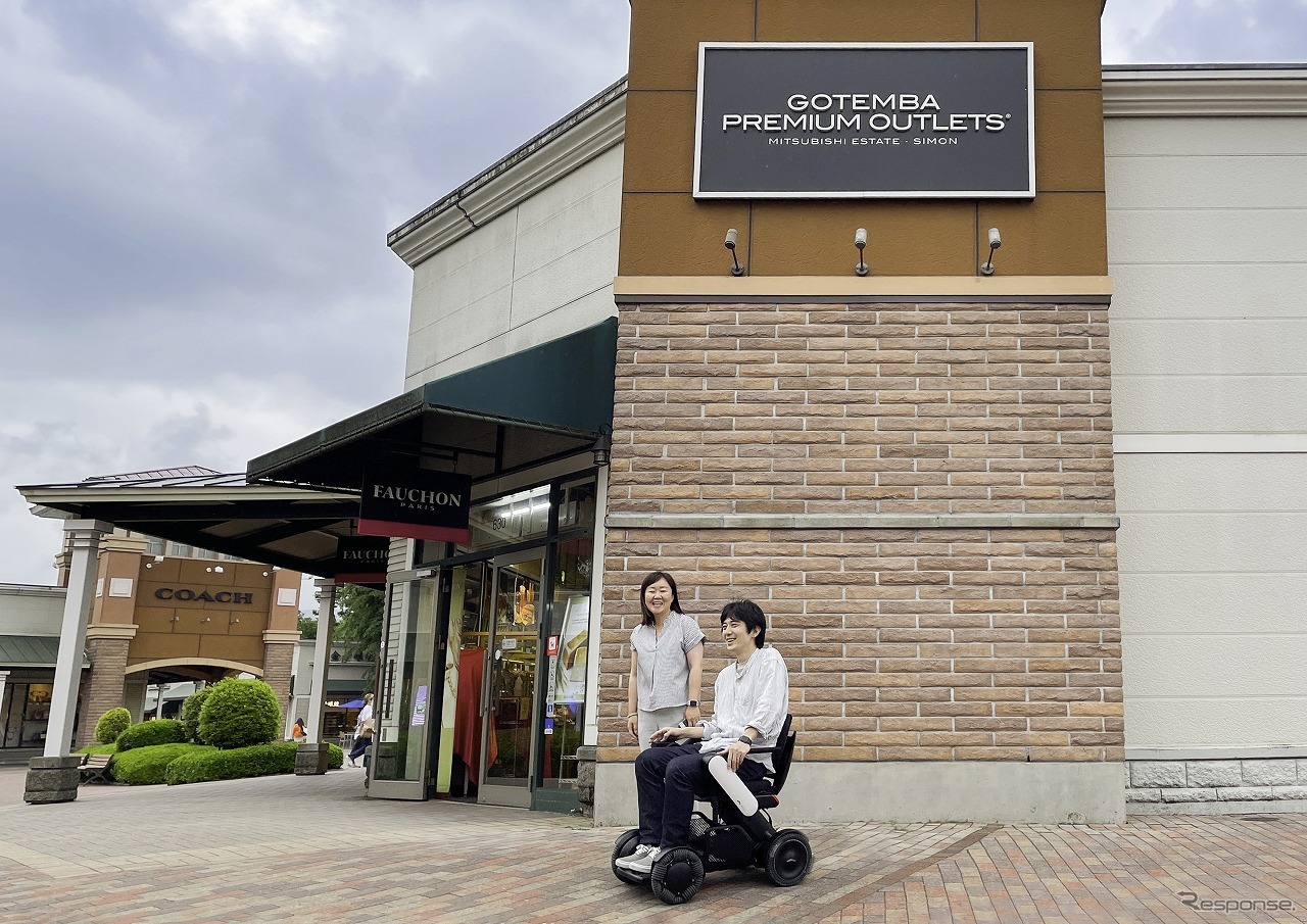 御殿場プレミアムアウトレットで近距離モビリティWHILLのシェアリングサービス実証実験を開始
