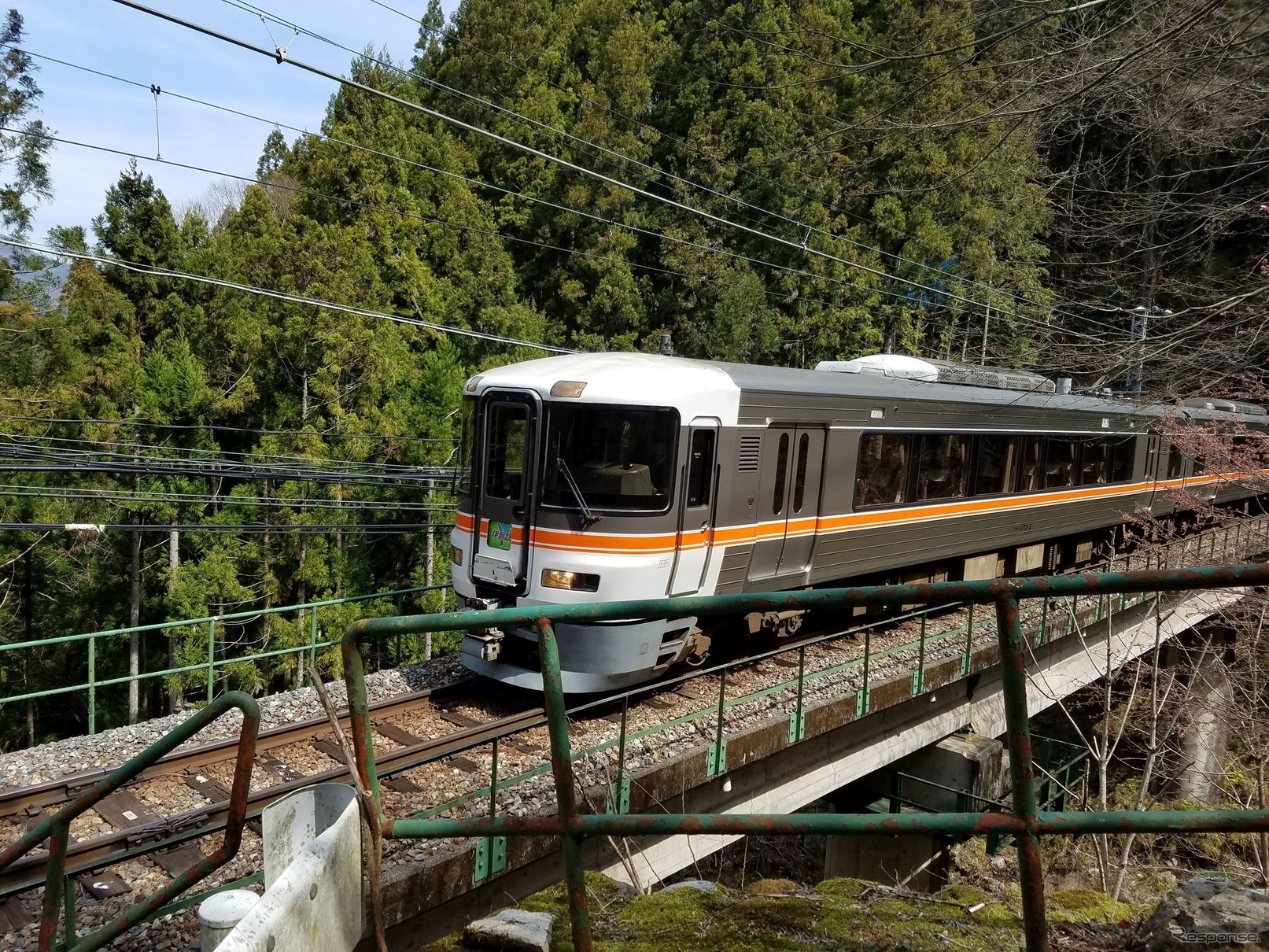 全区間で運休が続いている飯田線の特急『伊那路』。