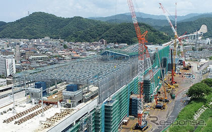 北陸新幹線敦賀駅の高架橋工事（2022年7月時点）。