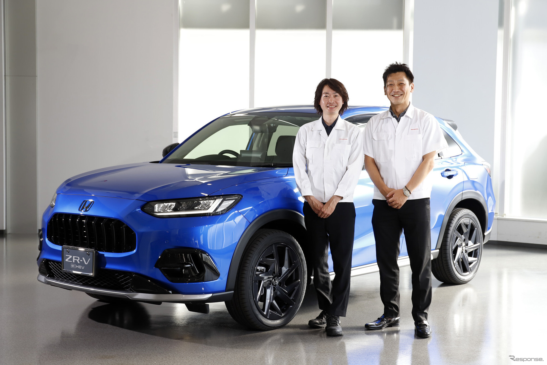 ホンダ ZR-V 新型 純正アクセサリーの開発を手掛けた、苗代圭一郎氏（右）と佐藤友昭氏（左）