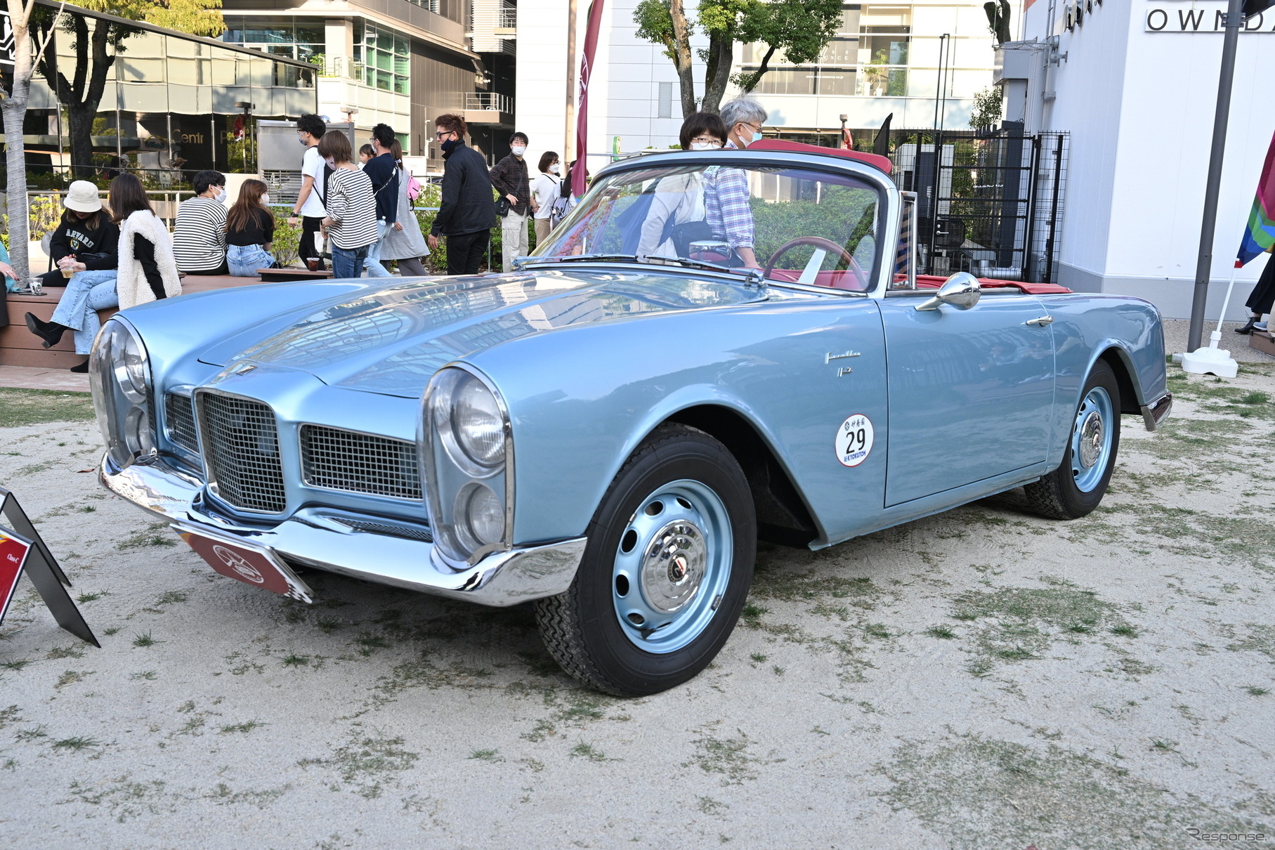 小粋なフランスのスポーツカー がテレビ塔下に集結 コンコルソ デレガンツァも開催 コッパ チェントロ ジャッポーネ レスポンス Response Jp