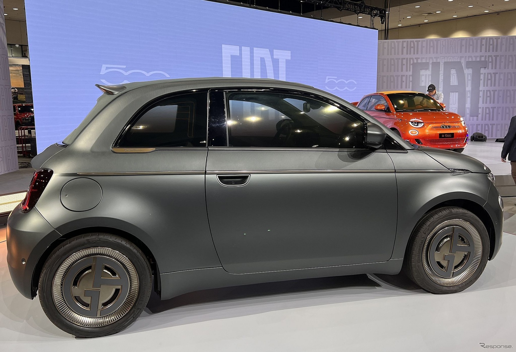 フィアット 500e のワンオフモデル「500 ジョルジオ・アルマーニ」（ロサンゼルスモーターショー2022）