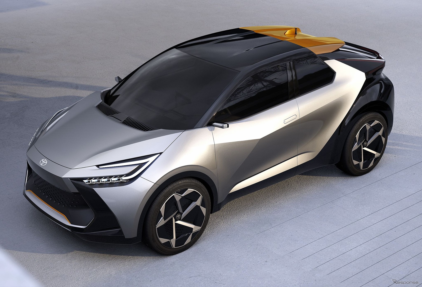 トヨタ『C-HR』次期型、2種類の電動パワートレイン搭載へ…コンセプトカー欧州発表