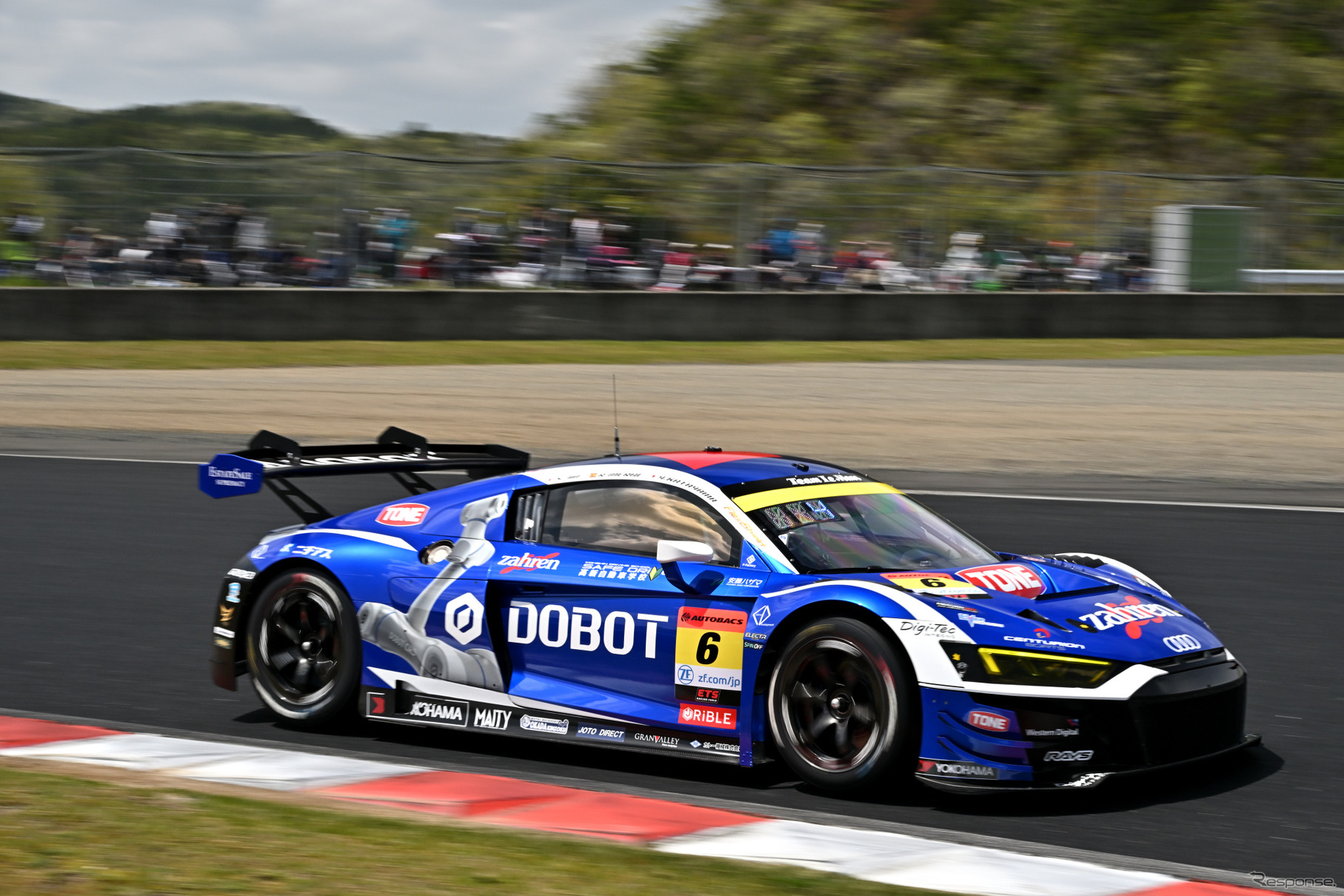 DOBOT Audi R8 LMS