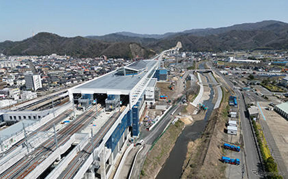 2023年4月1日時点の北陸新幹線敦賀駅。最寄りには白山総合車両所敦賀支所が設けられる。