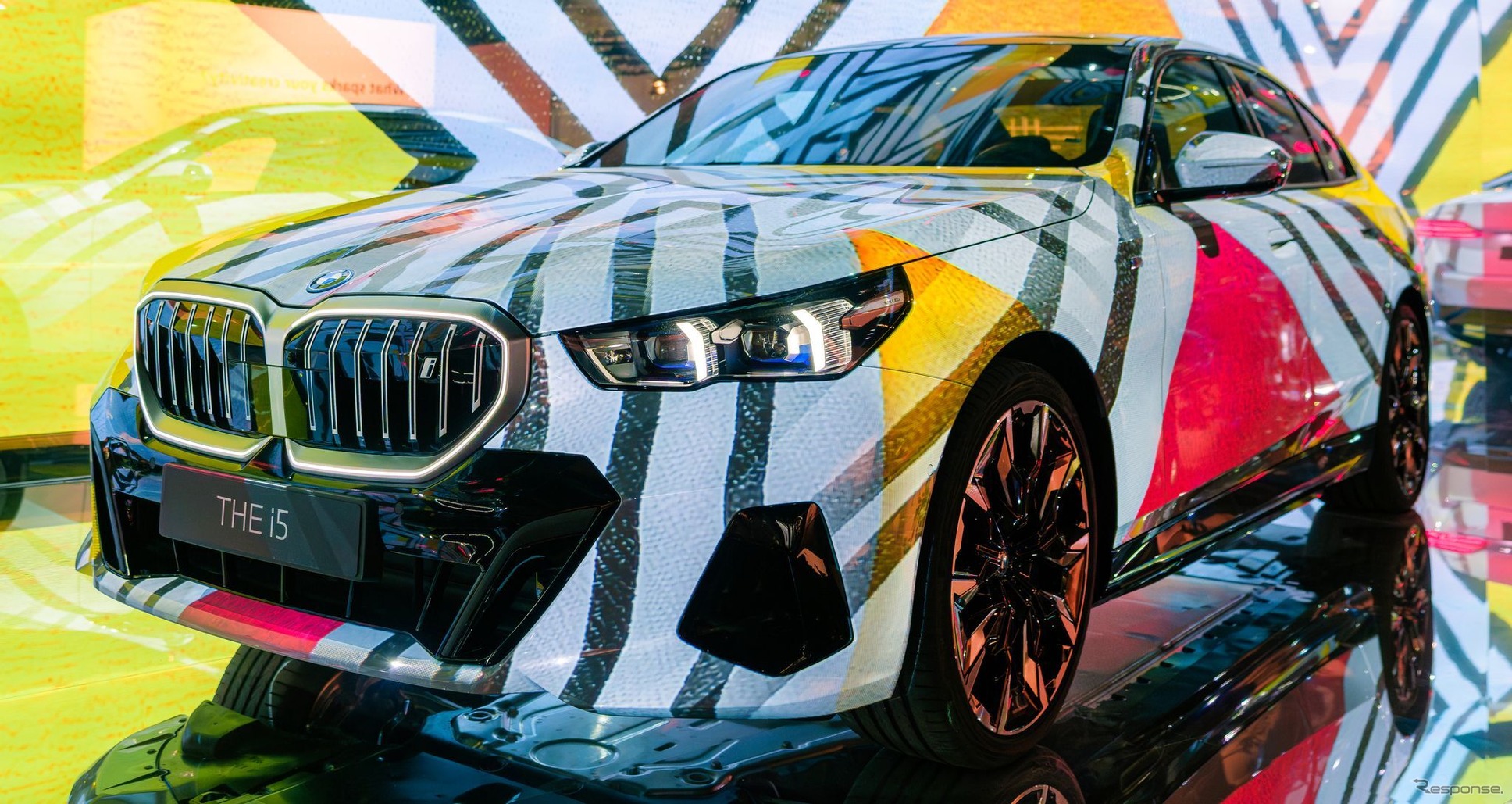 BMW i5 のアートカー（アートバーゼル2023）