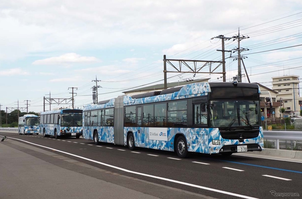 JR西日本とソフトバンクは「自動運転・隊列走行BRTの実証実験を2021年10月より共同で進めてきた