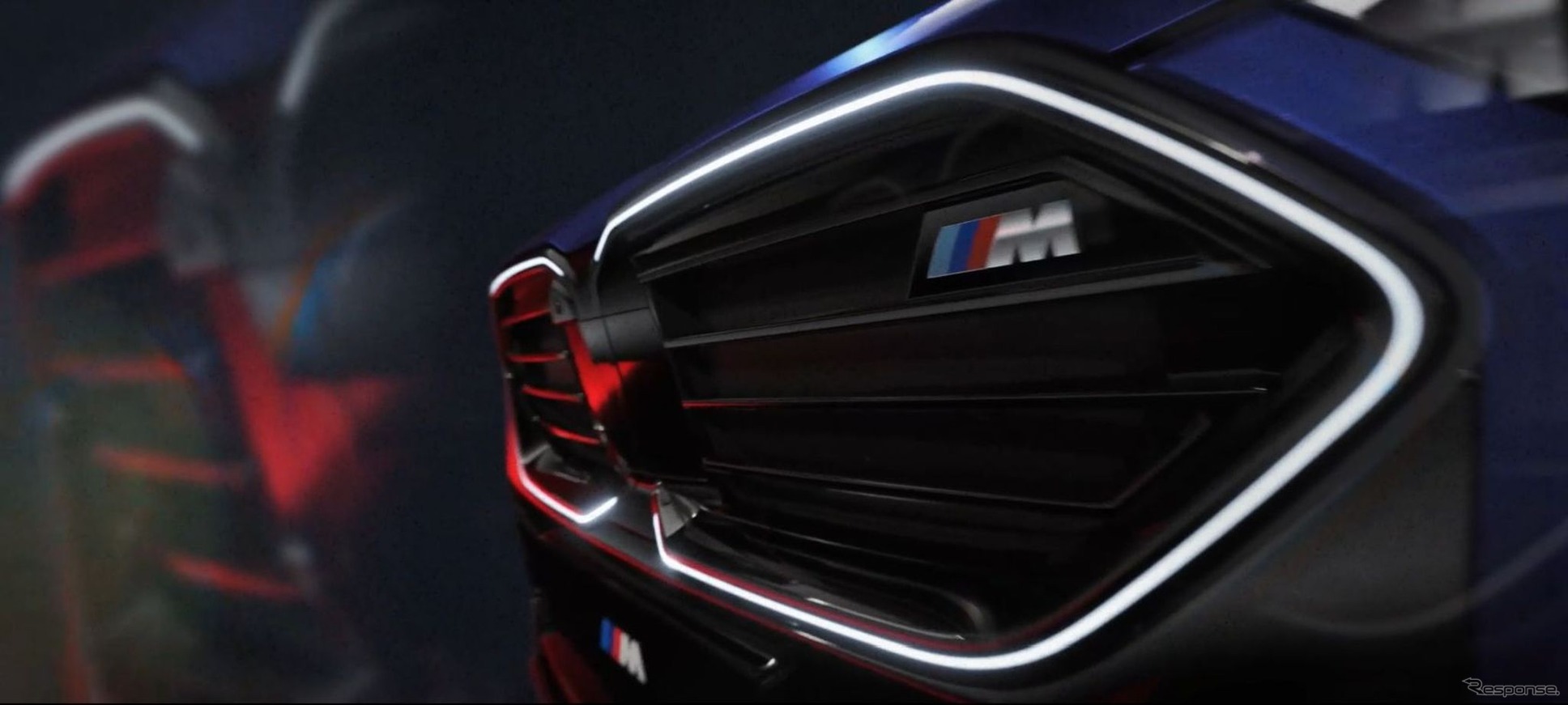 BMW X2 新型の「M35i xDrive」のティザー