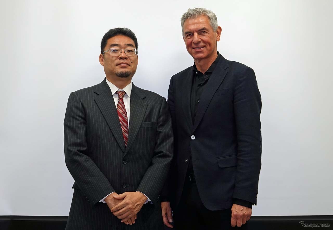 セレンス ジャパン リージョナル・バイスプレジデント 松尾大樹氏(左)と、セレンス 最高経営責任者兼取締役 ステファン・オルトマン氏