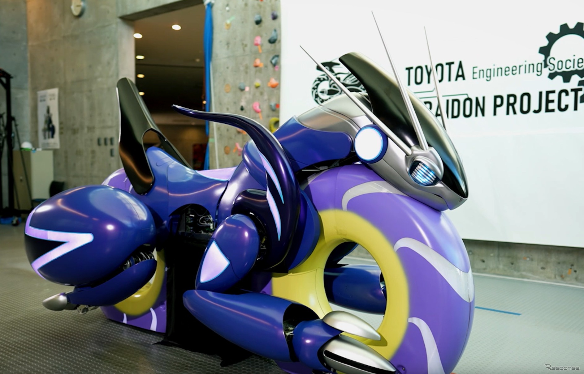 東京ミッドタウン日比谷アトリウムで展示される「TOYOTA Engineering Society MIRAIDON」