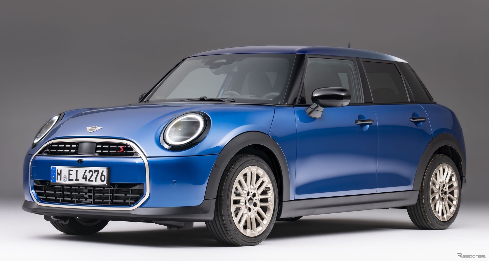 新型MINI クーパー 5ドア