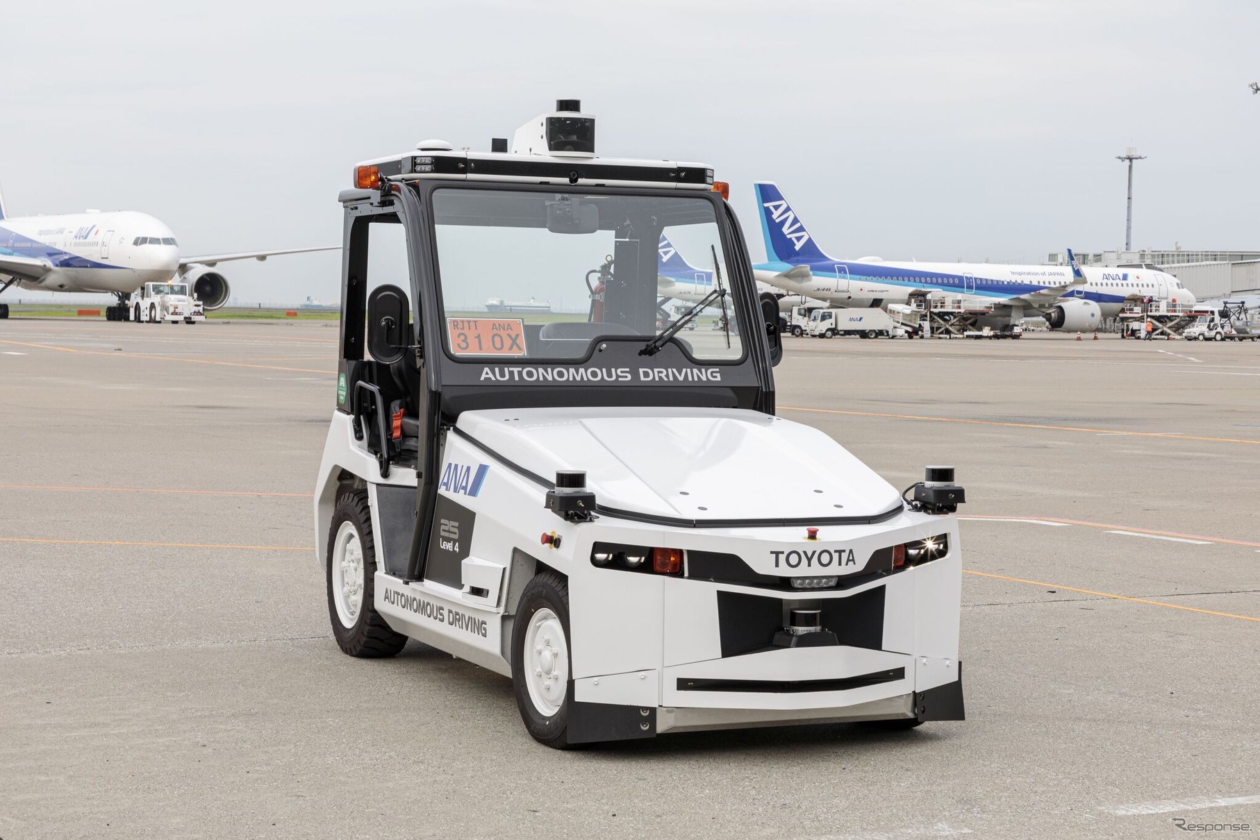 自動運転トーイングトラクター（開発中）