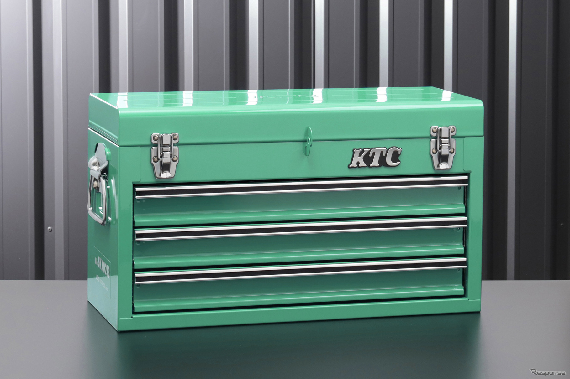 「KTC×エヒメマシン」コラボ限定ツールチェストに、爽やかな新色・ターコイズグリーンが追加