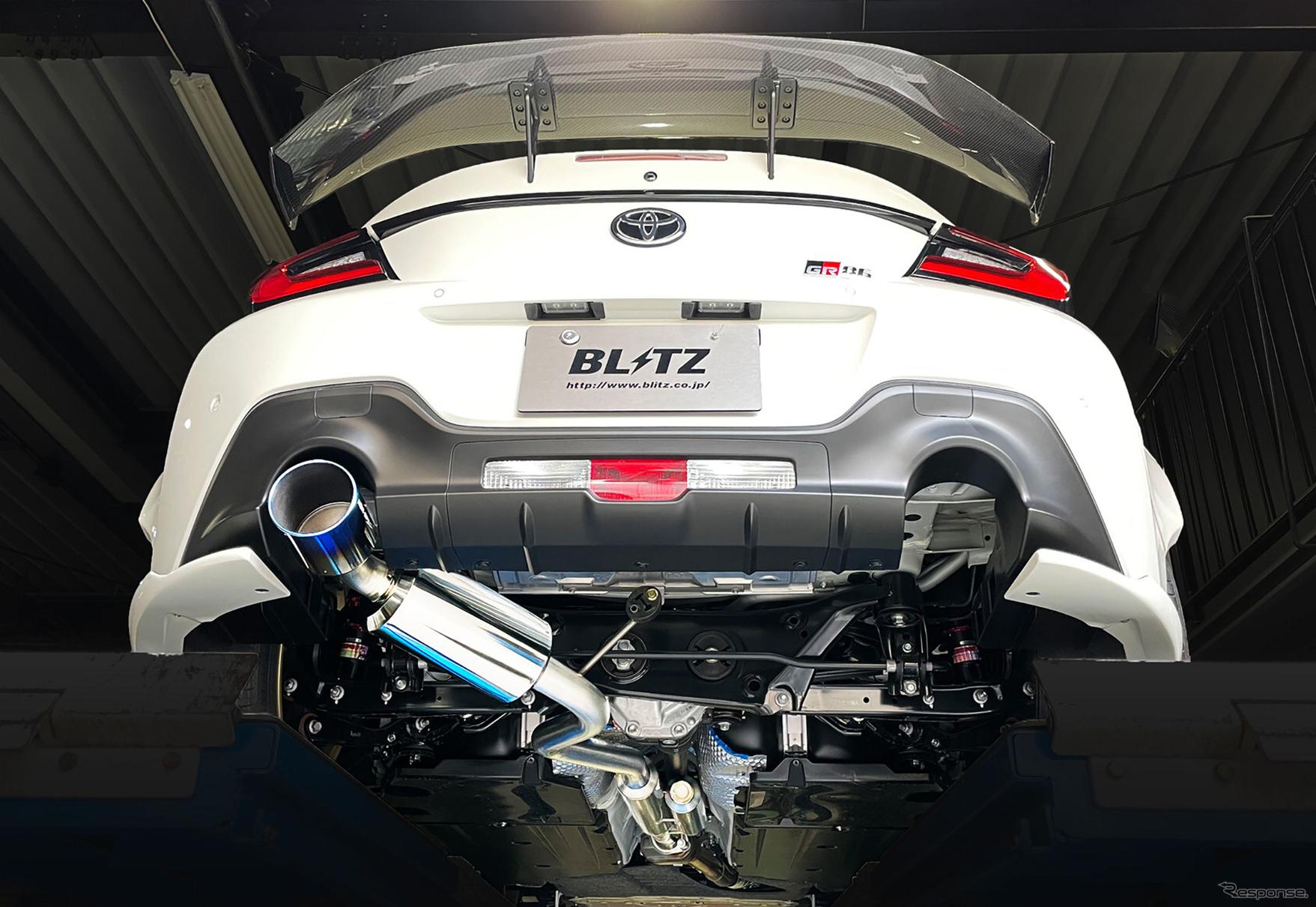 ブリッツのオールチタン製エキゾーストシステム「ニュルスペックF-Ti」
