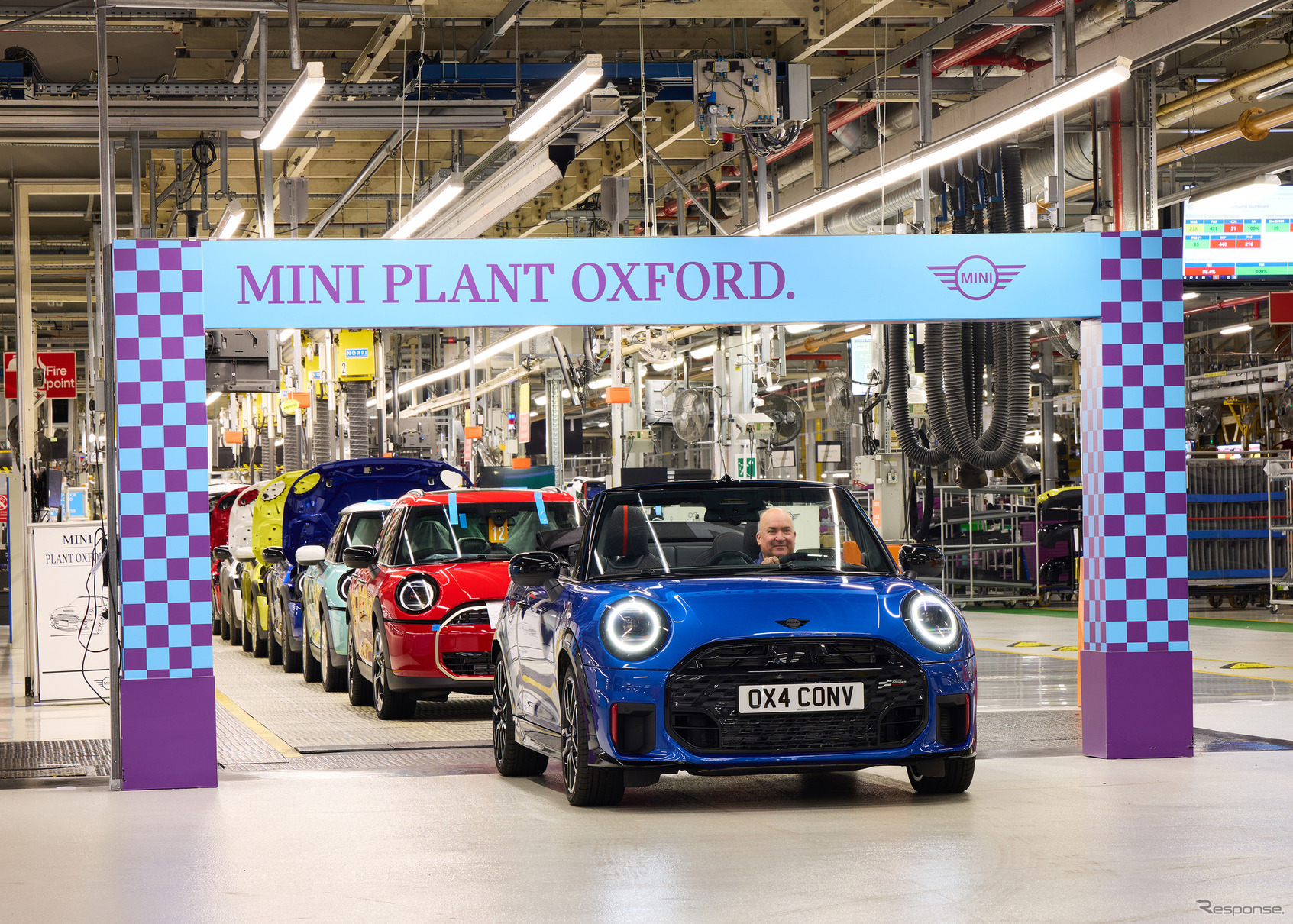 MINI クーパー・コンバーチブル 新型が英国工場で生産開始