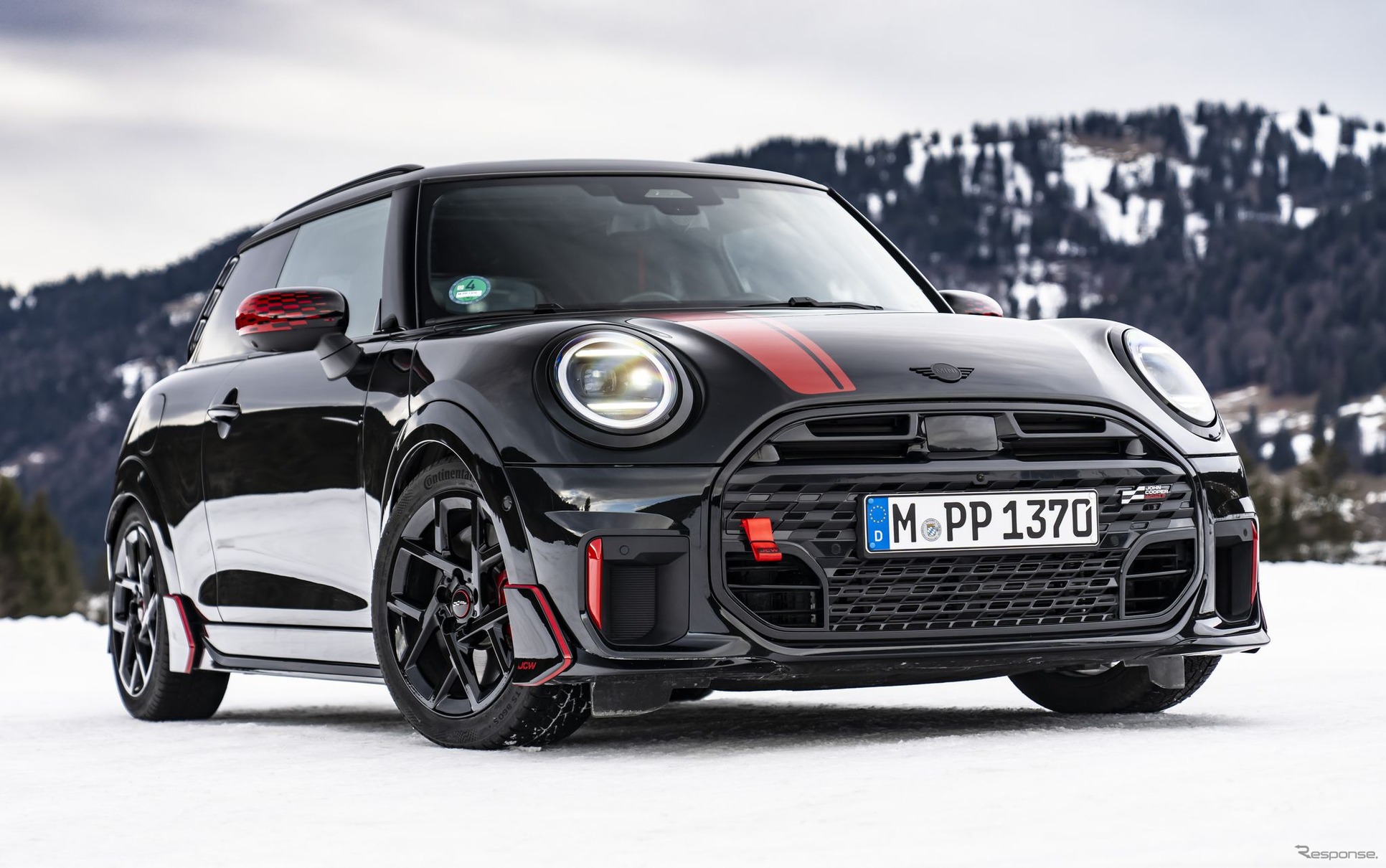 MINI「ジョン・クーパー・ワークス」(JCW)新型向けの新たな純正アクセサリー装着車