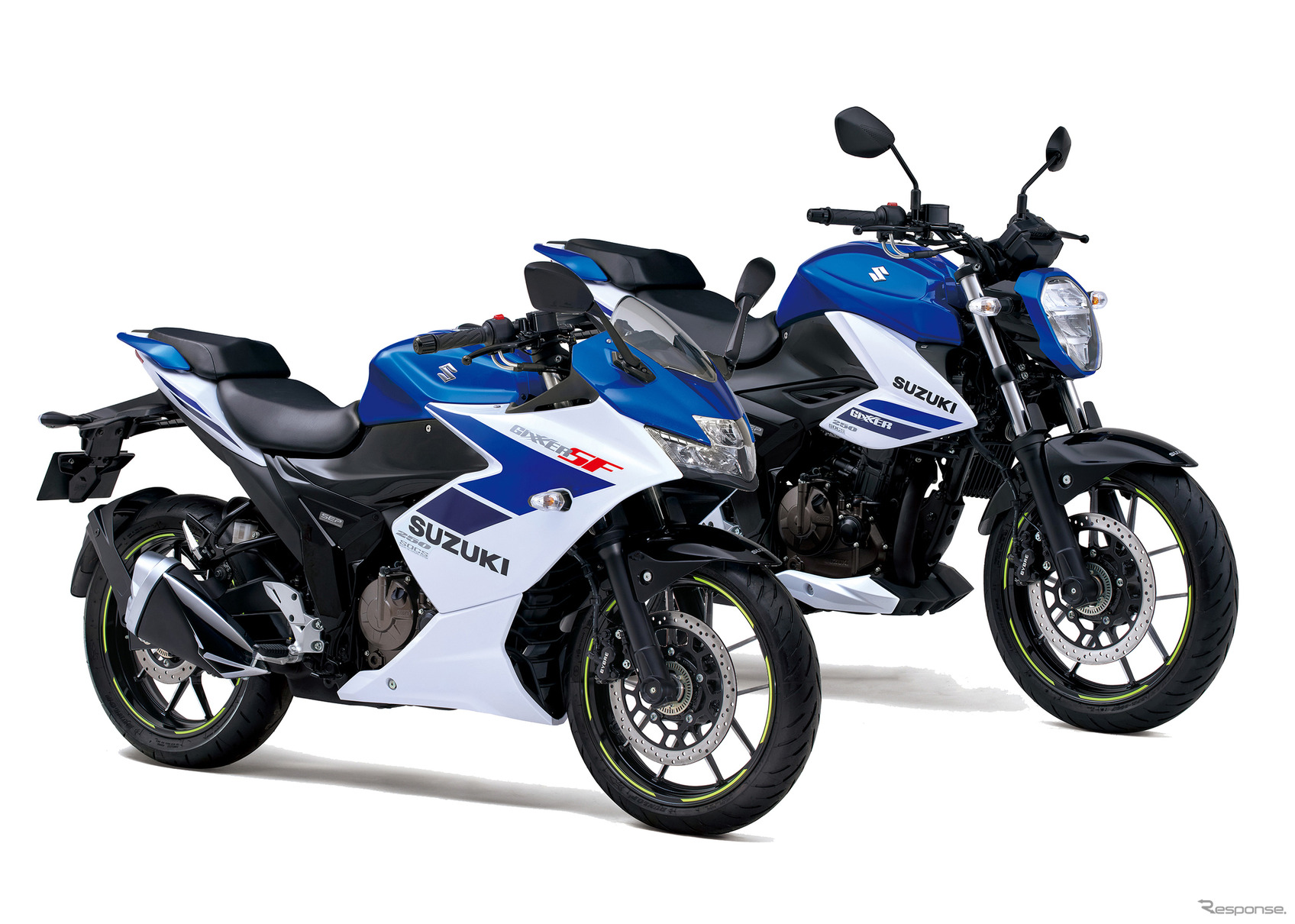 スズキ ジクサーSF250（手前）とジクサー250（奥）
