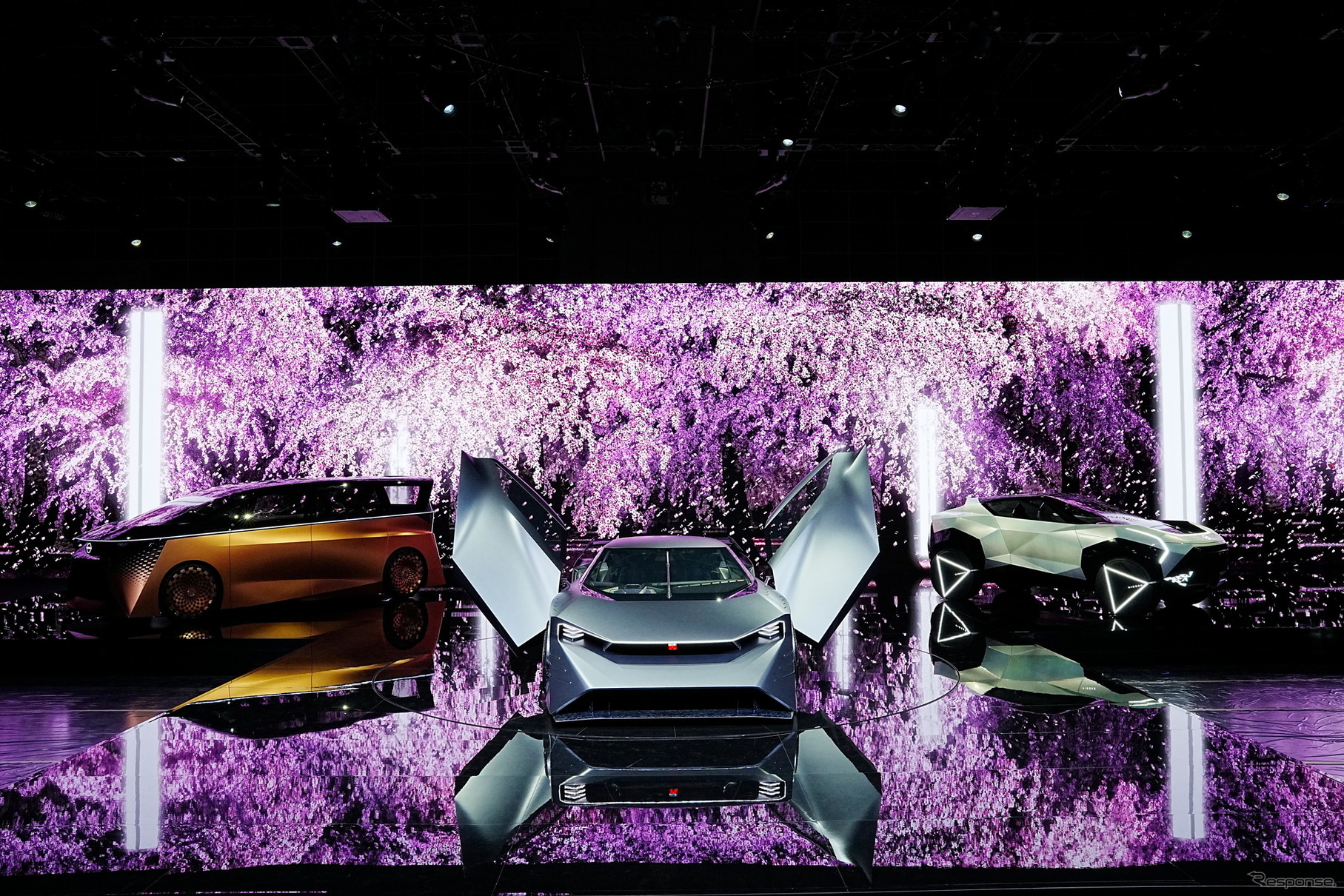 ジャパンモビリティショー2023の日産ブース