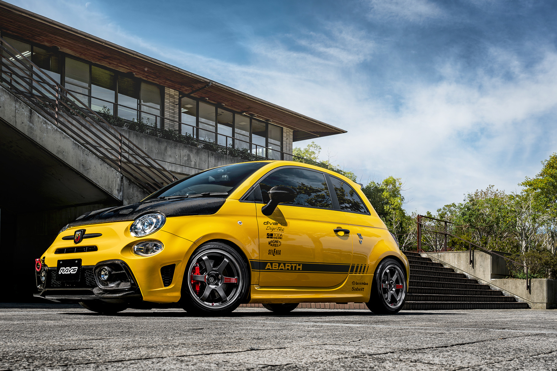 レイズ VOLK RACING TE37 SONIC SL ×フィアット アバルト