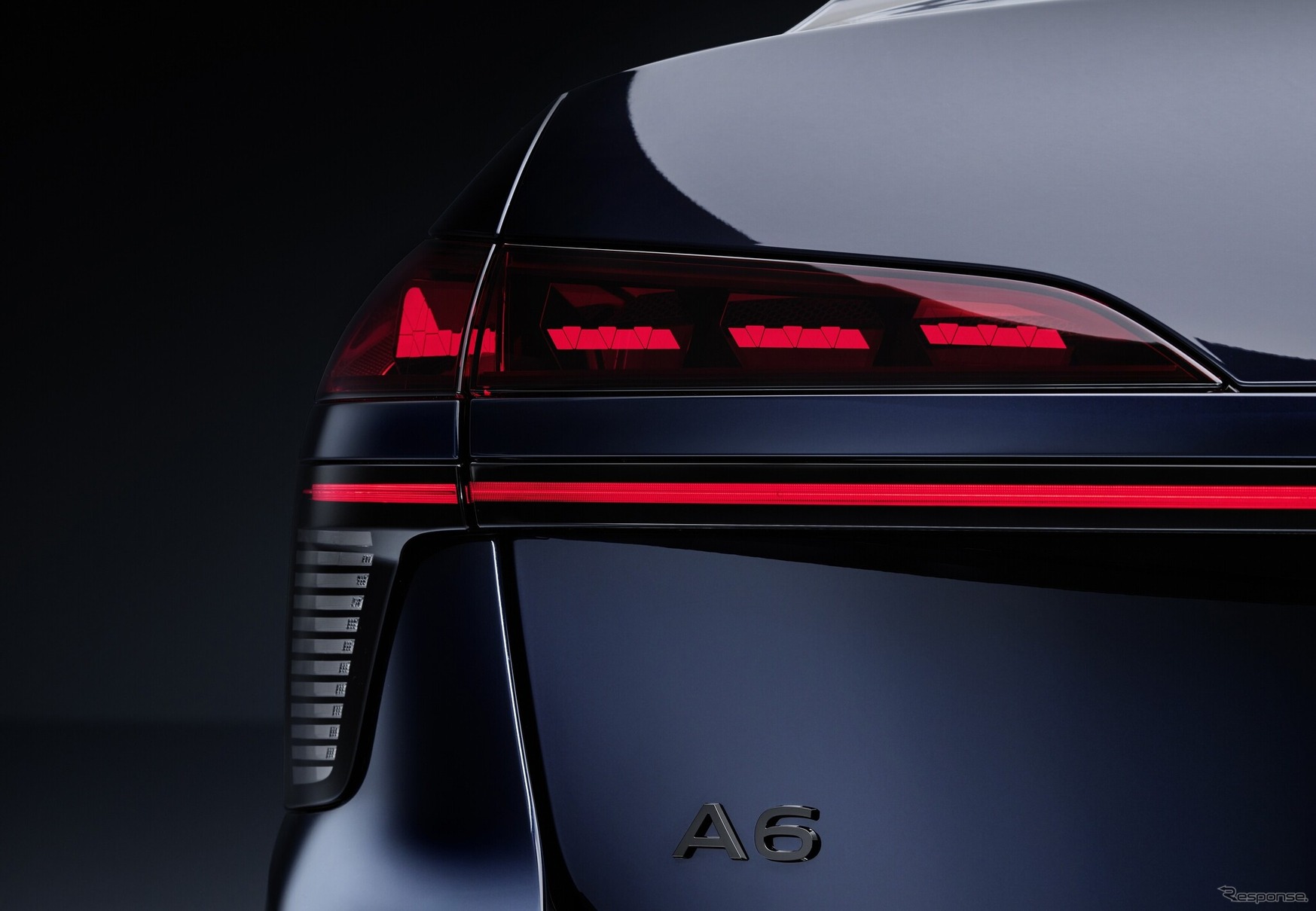 アウディ A6セダン 新型のティザー