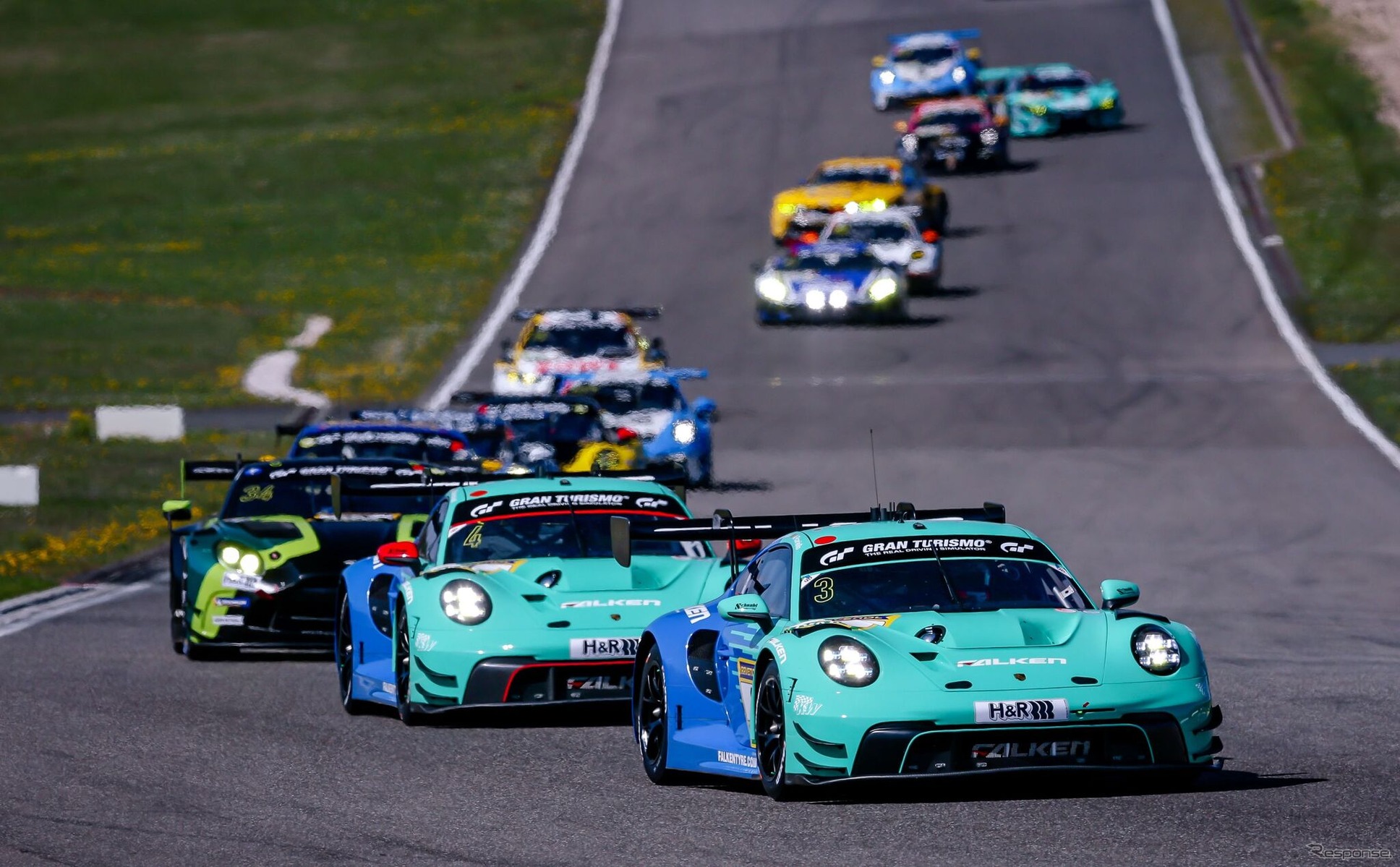 3号車と4号車のレースの様子