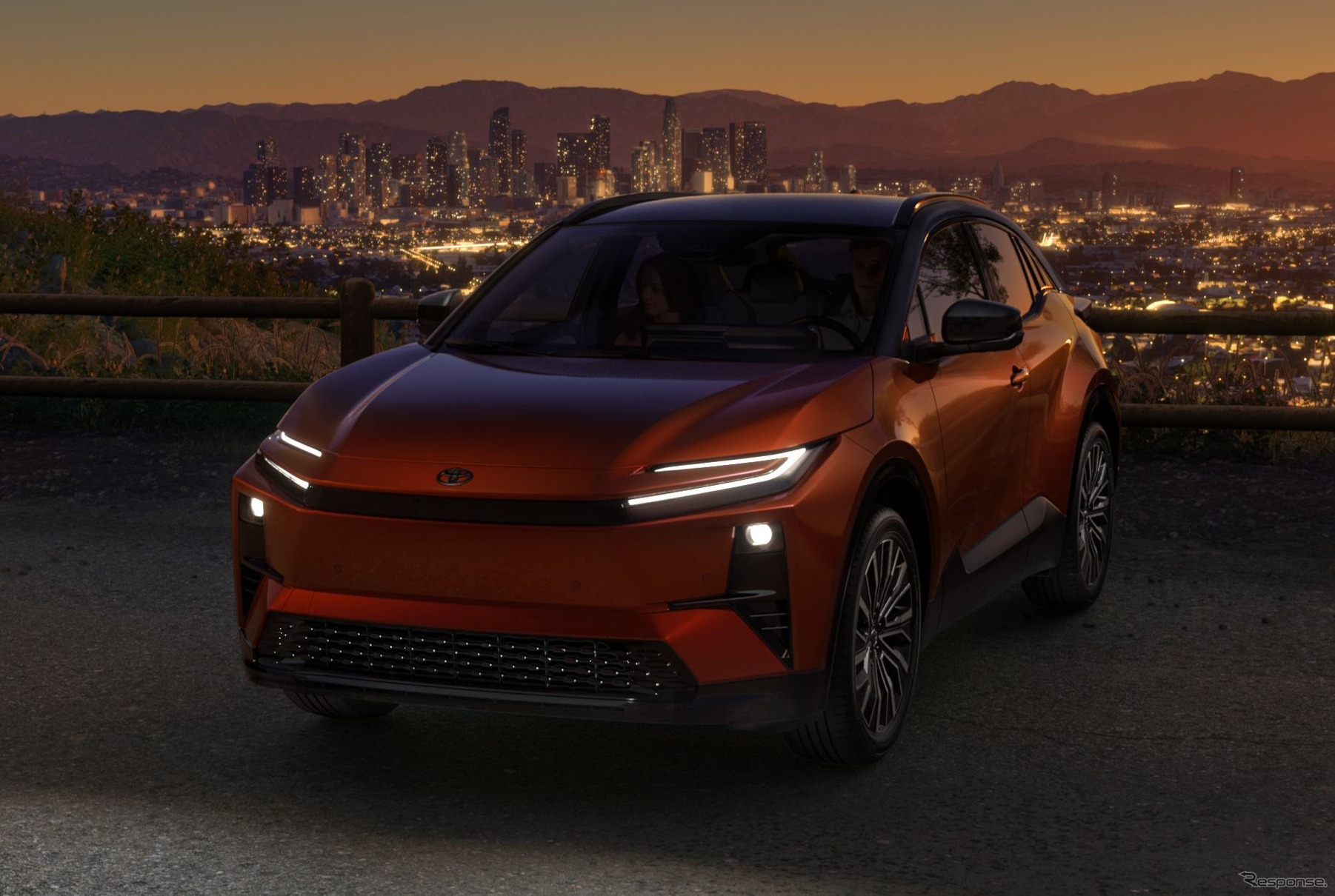トヨタ C-HR BEV