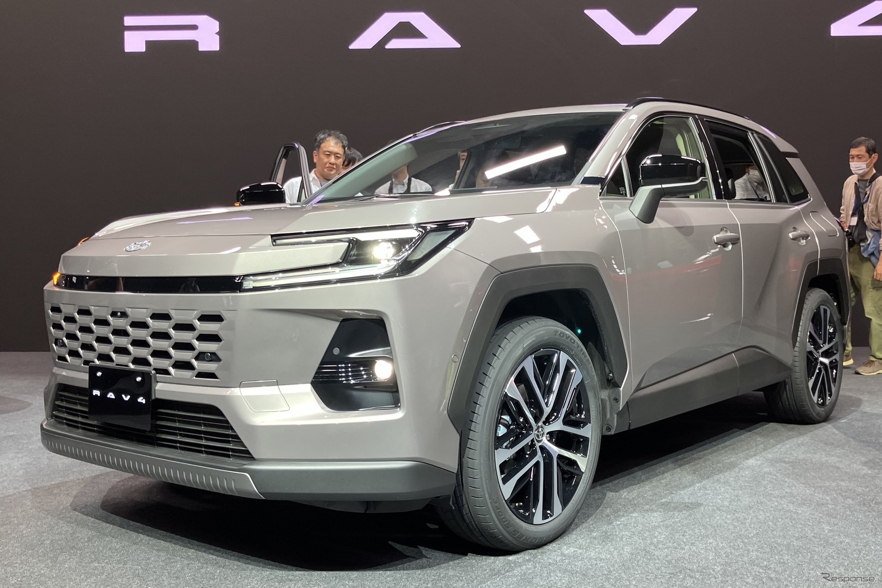 トヨタRAV4新型発表