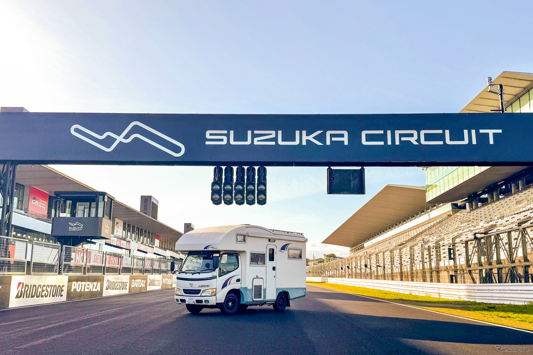 カーステイが「鈴鹿8耐」と「SUPER GT」を間近で観戦可能な車中泊スポットを運営