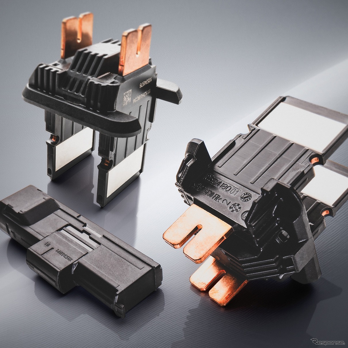 KOSTAL Kontakt Systeme社が大電流モジュール用高電圧コネクターKS22 Class 4のいくつかの部品にBASFのPPA Ultramid Advanced Nを採用