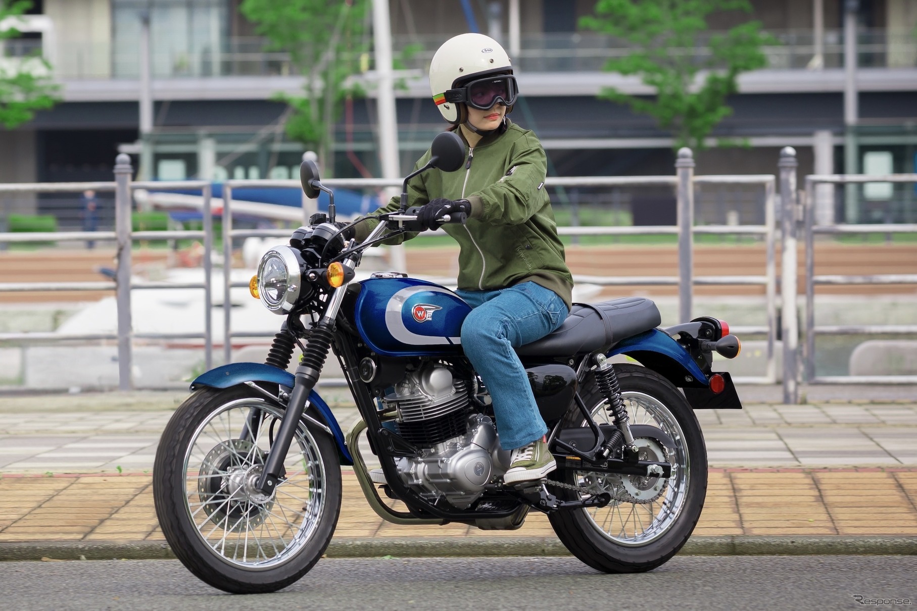 カワサキW230