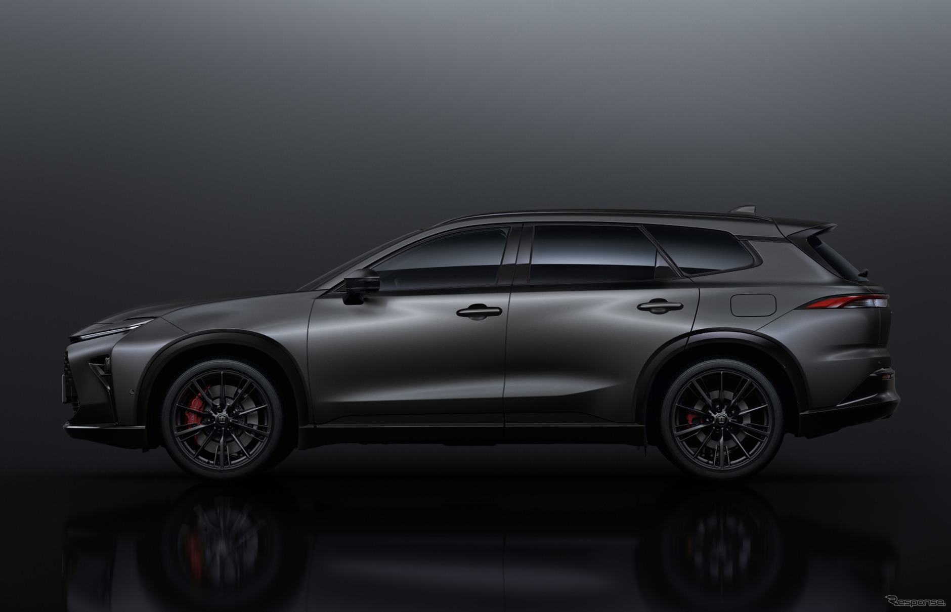 クラウン専門店「THE CROWN」向け特別限定車『ESTATE RS“THE LIMITED-MATTE METAL”』