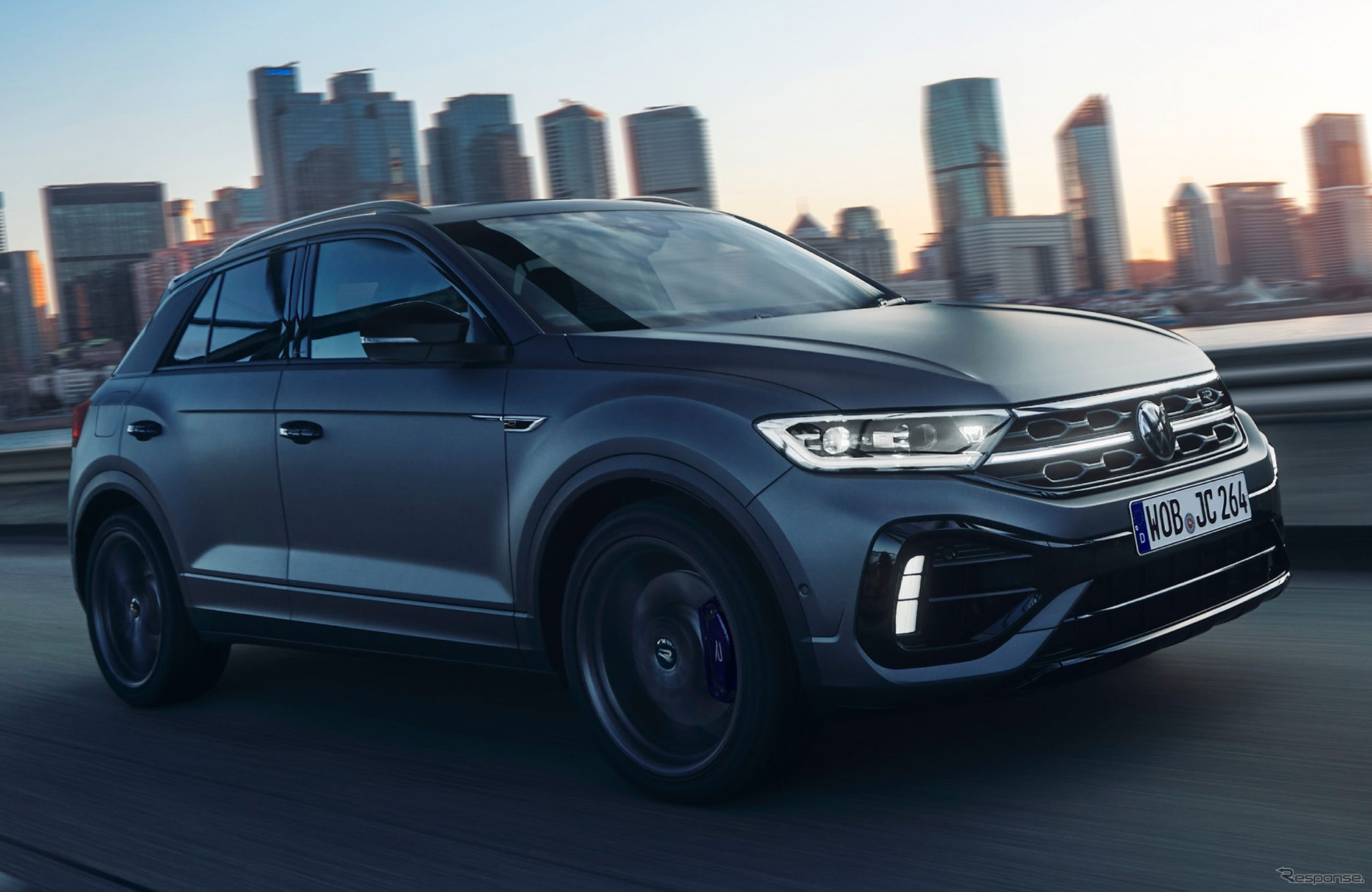 VW Tロック R ブラックスタイル・パフォーマンス