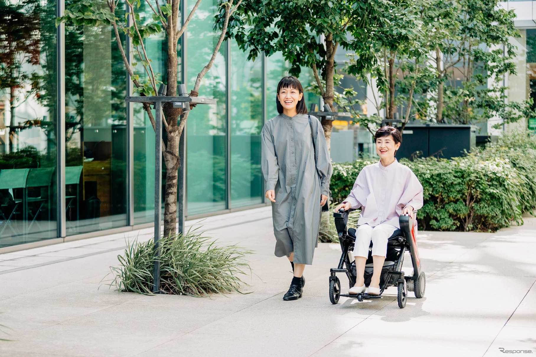 近距離モビリティ「WHILL(ウィル)」