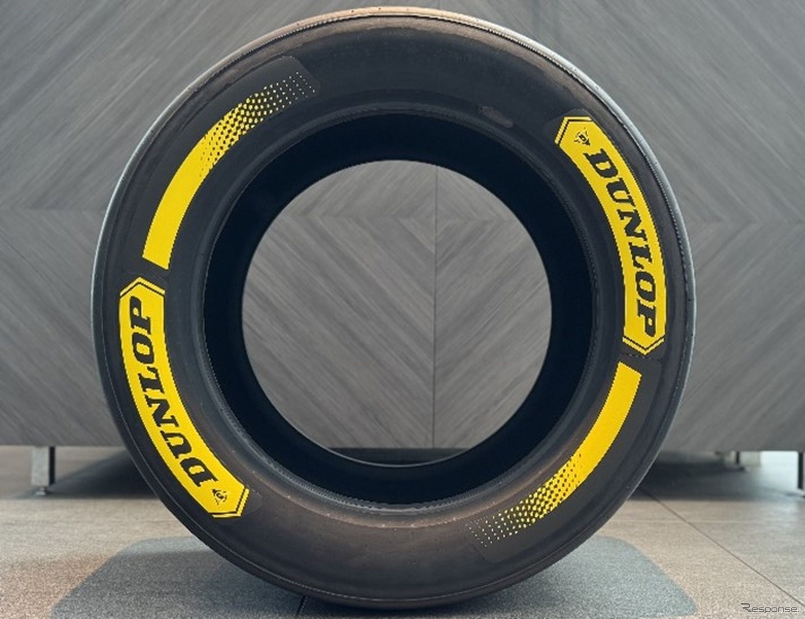 資源循環型カーボンブラックを採用したレース用タイヤ