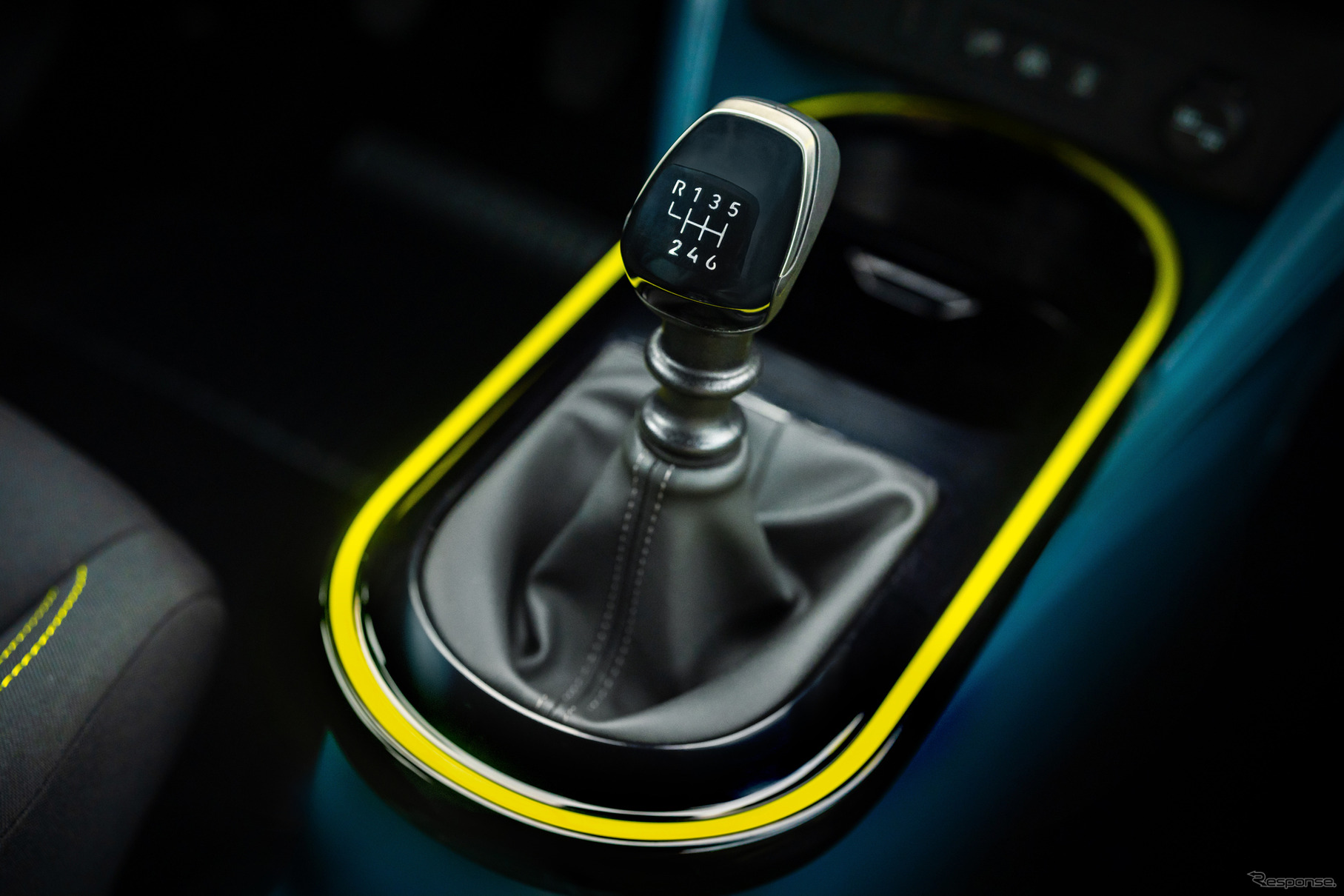 フィアット・グランデパンダのガソリンエンジン+6速MT