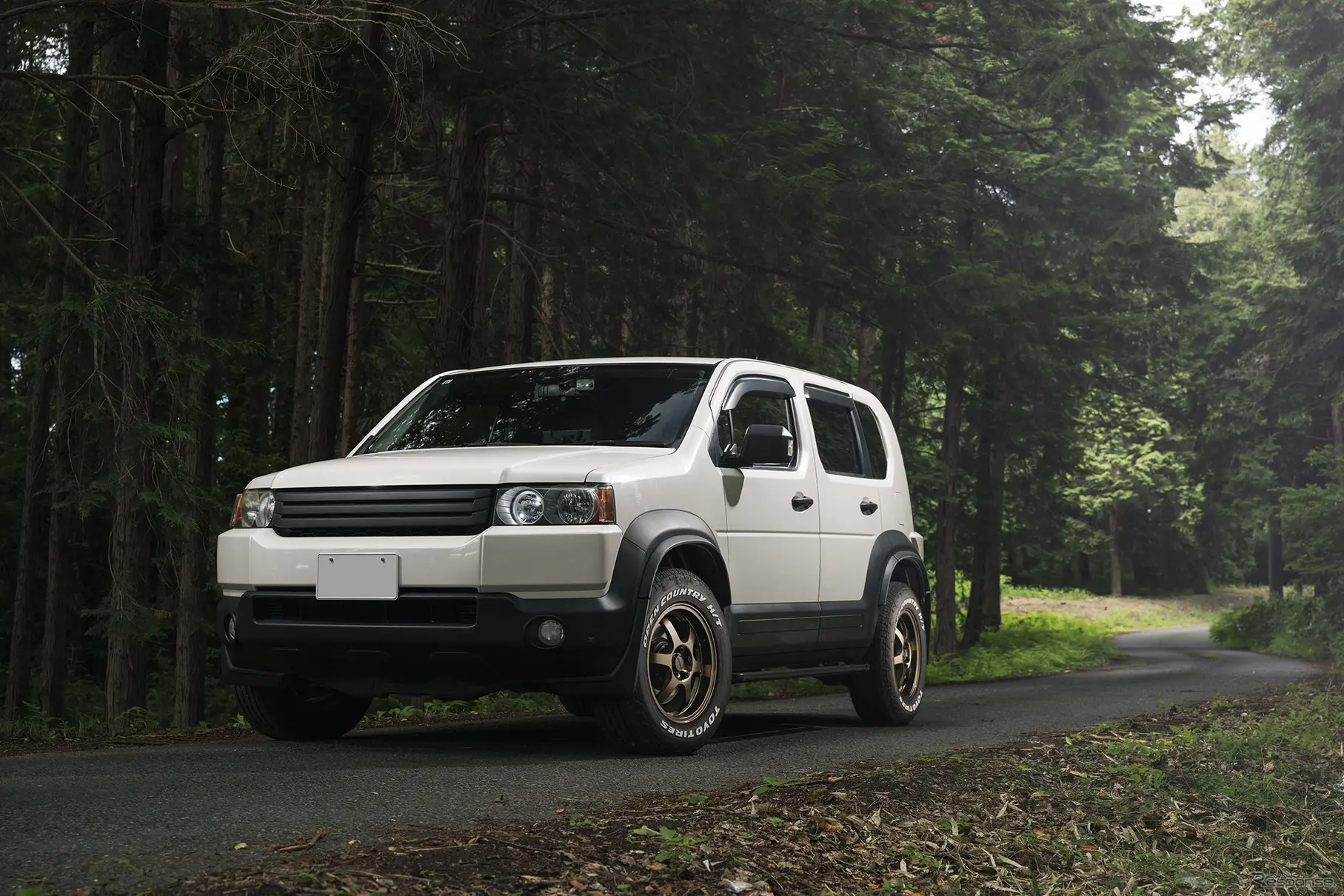 17年落ちクロスロードが“現代車”に化けた！ 1年試して効いたアフターパーツ3選