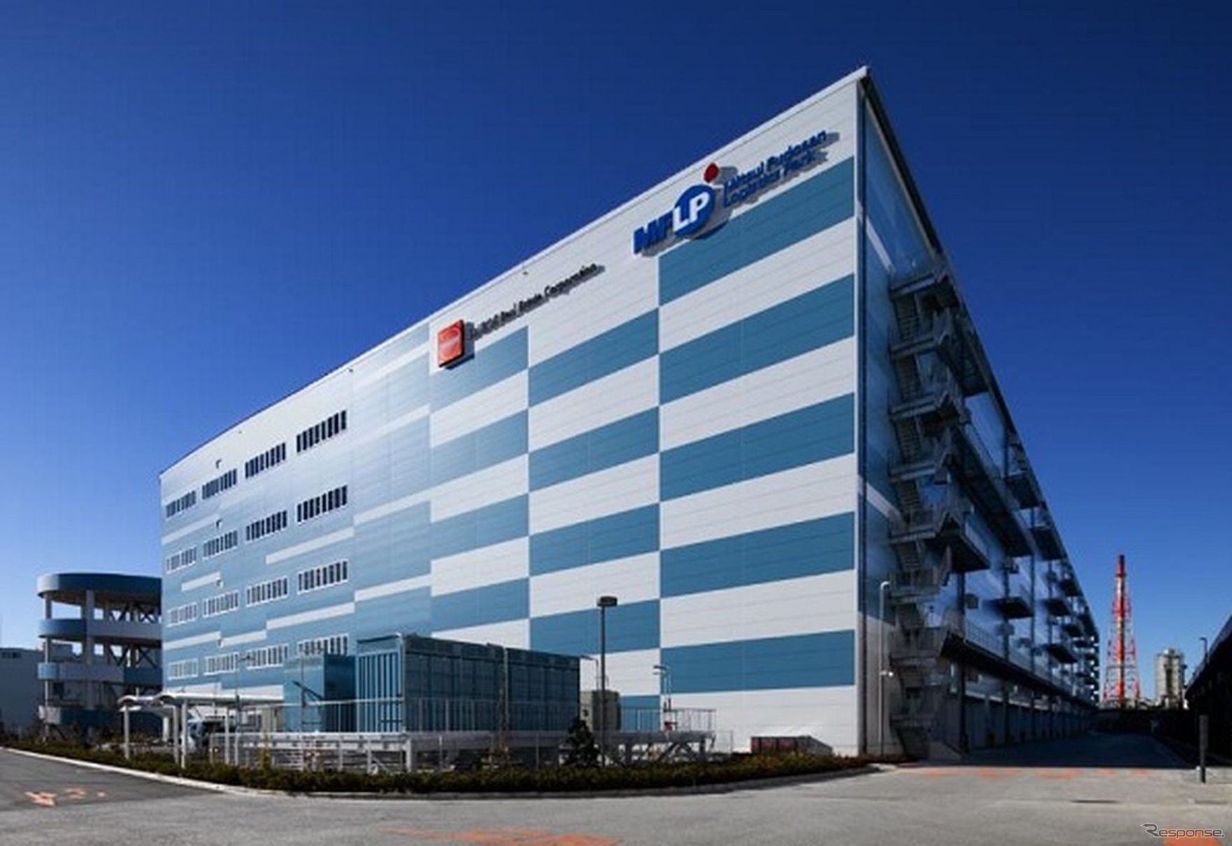 三菱ふそうの横浜新子安グローバルロジスティクスセンター