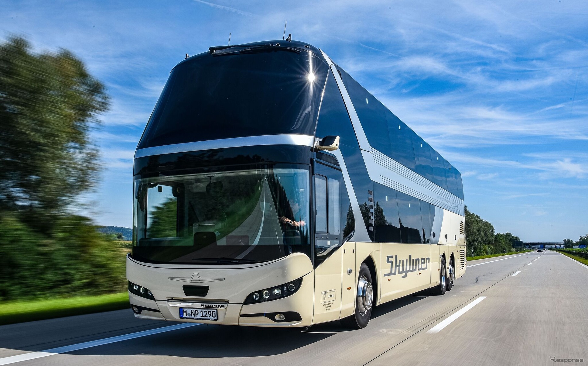 2階建てバス『スカイライナー』の特別仕様車「アウヴェルター・エディション」