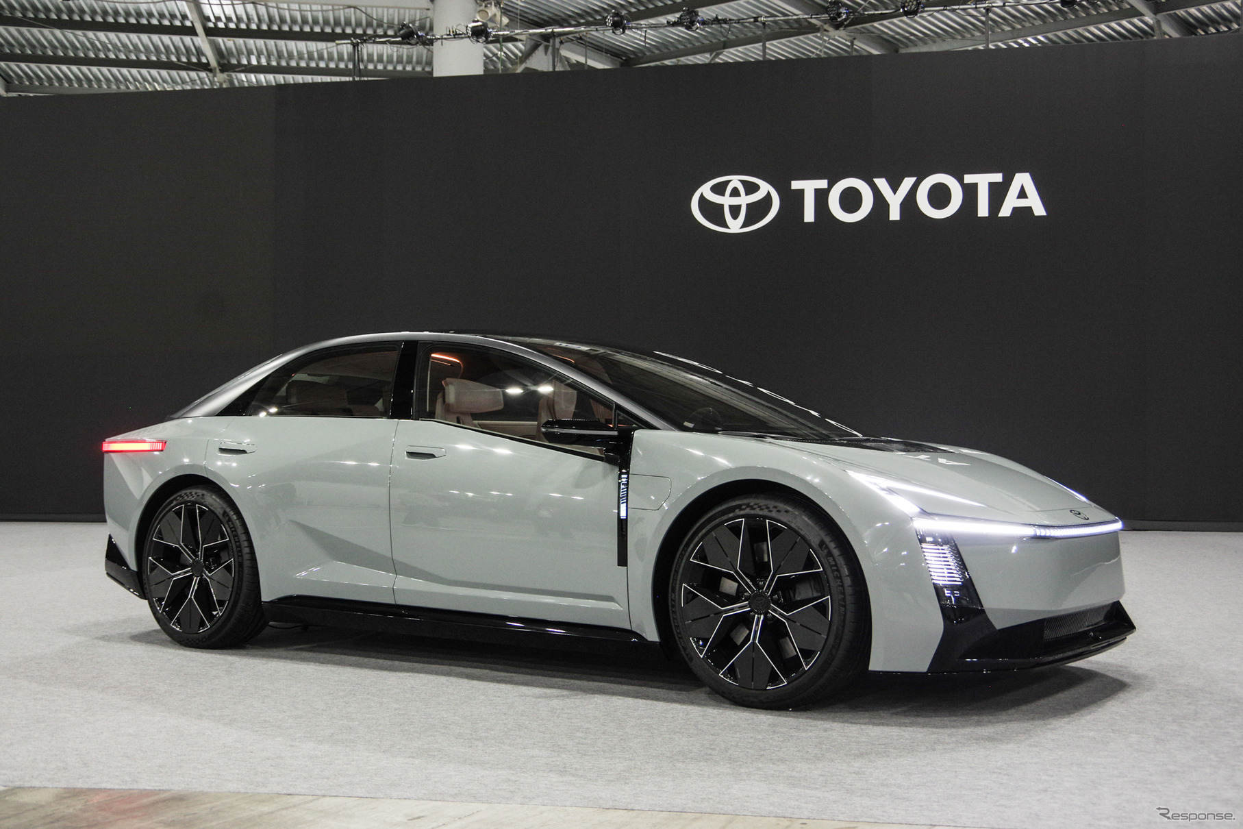 トヨタ カローラコンセプト（ジャパンモビリティショー2025）