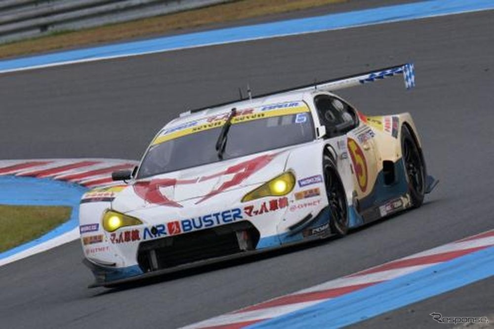 優勝した「マッハ車検 エアバスター MC86 マッハ号」