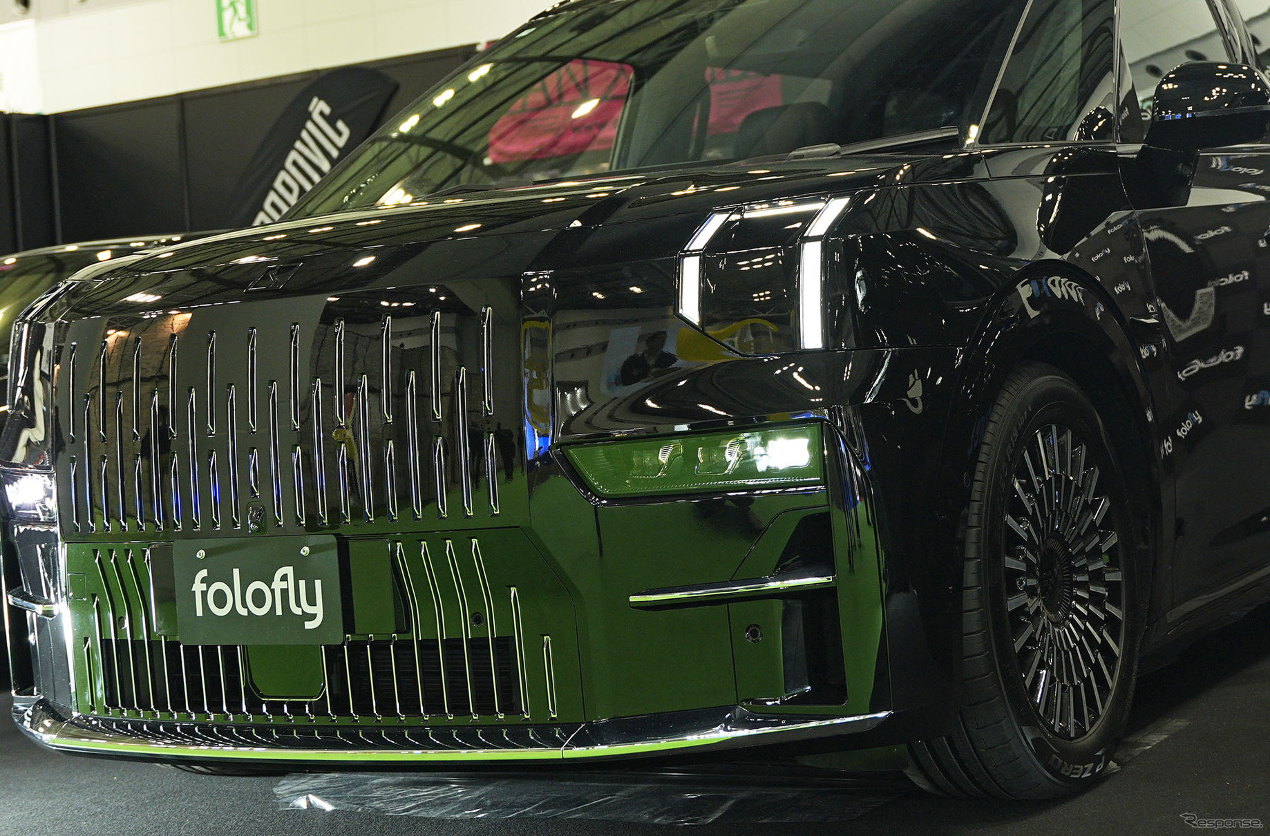 ZEEKR 009(ジャパンモビリティショー2025)