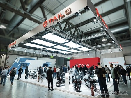 中国の電動二輪車メーカーTAILGのブース(EICMA 2025)