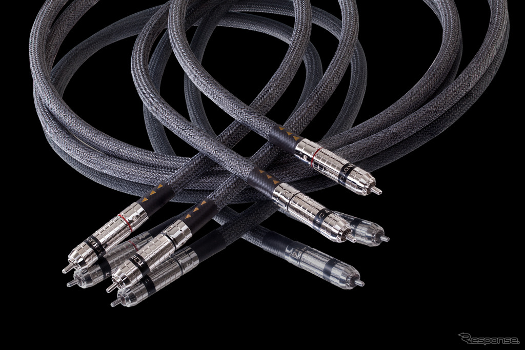 カー用の「ラインケーブル」の一例(チェルノフケーブル)。