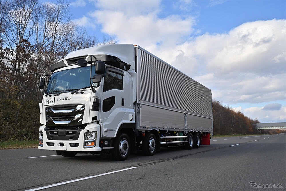 自動運転事業実証に導入する自動運転大型トラック