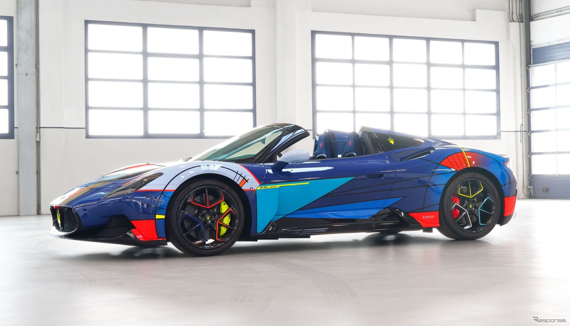 マセラティ MC20チェロ・オペラ・ダルテ